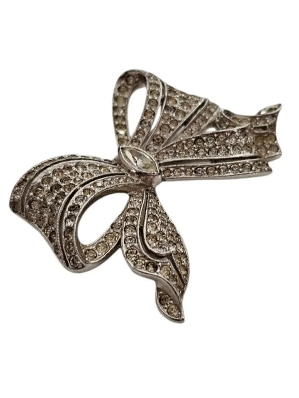 Unbranded silver tone